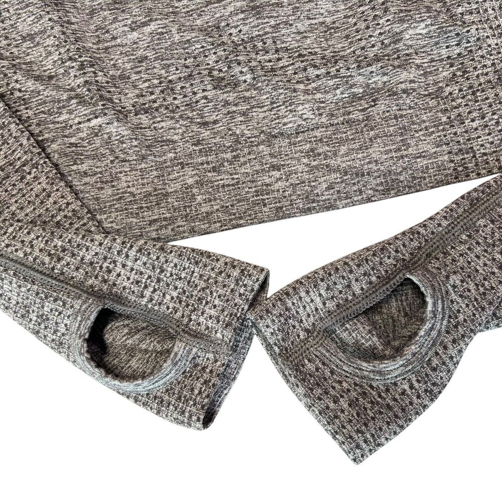 Gymshark Vital Seamless Women’s XS Heather Gray Round Neck Crop Top Thumbholes - Picture 2 of 12